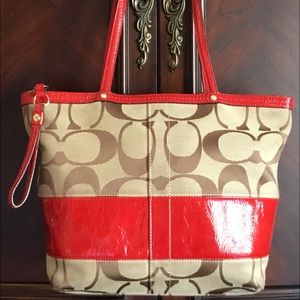 COACH E0868-12429 Sig. Khaki/Red Patent Tote Purse
